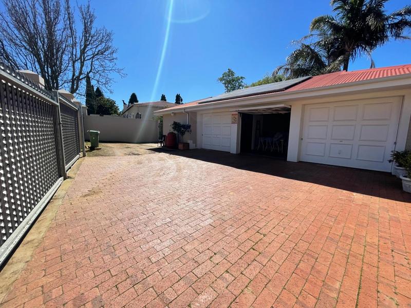 4 Bedroom Property for Sale in Panorama Western Cape